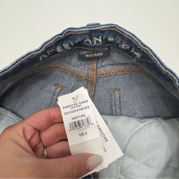 American eagle NWT blue denim distressed mom short size 0 - Picture 3 of 8